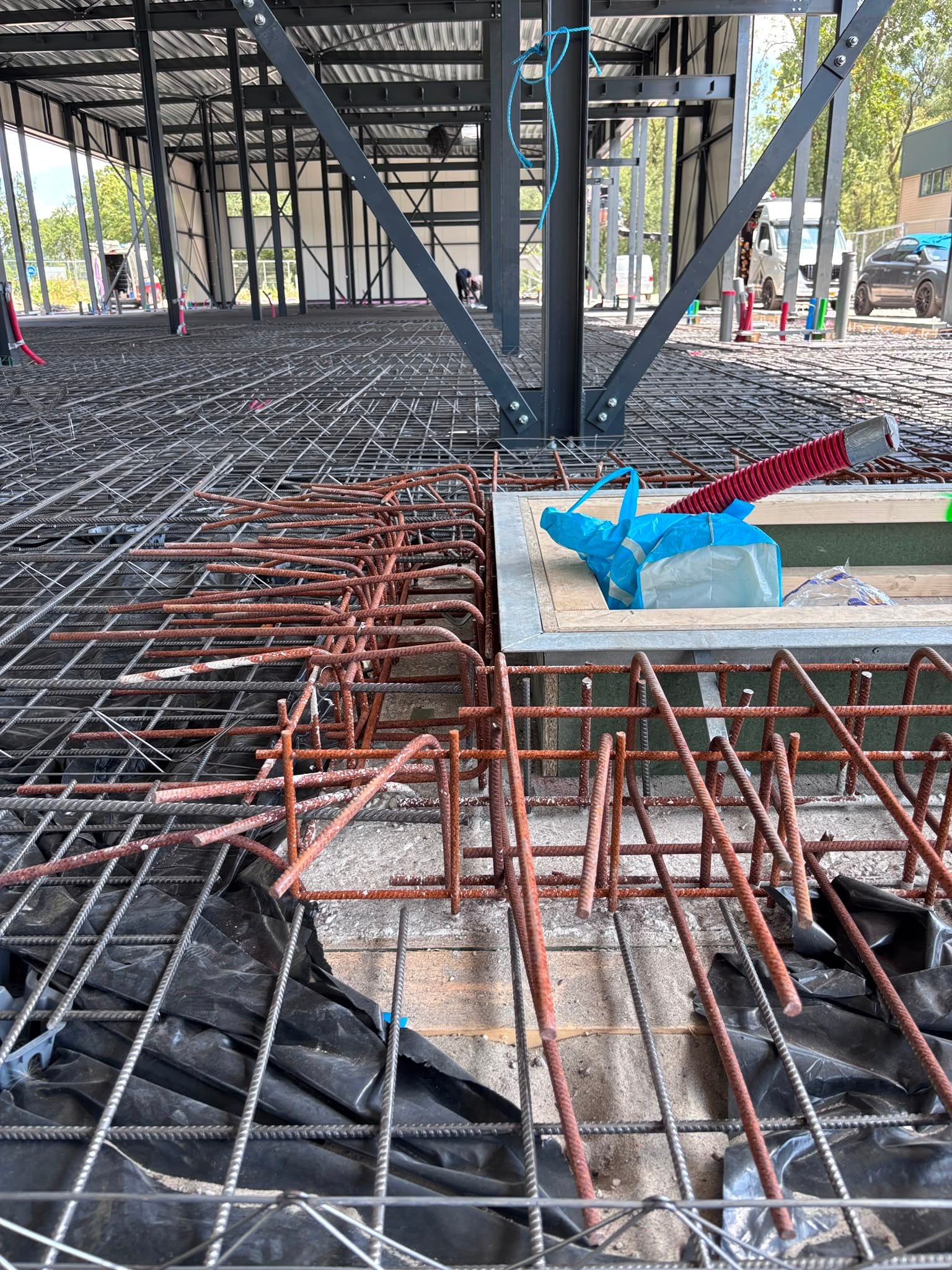 Bedrijfsvloer — Druten (2026) — wapeningswerk Utiliteitsbouw Bozan Bouw B.V. (2)